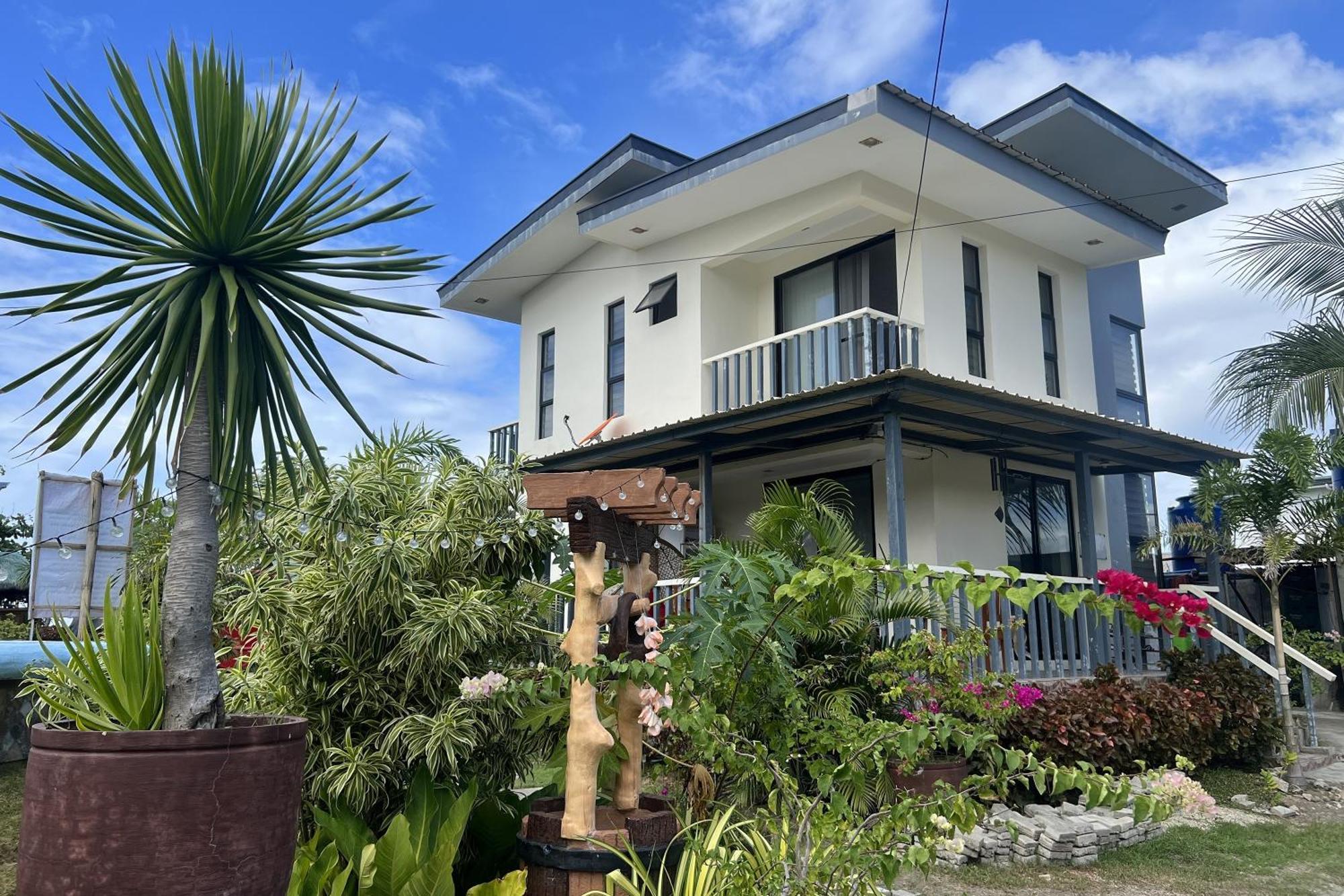 Lover'S Point Beach Front Resort Lian Exteriör bild